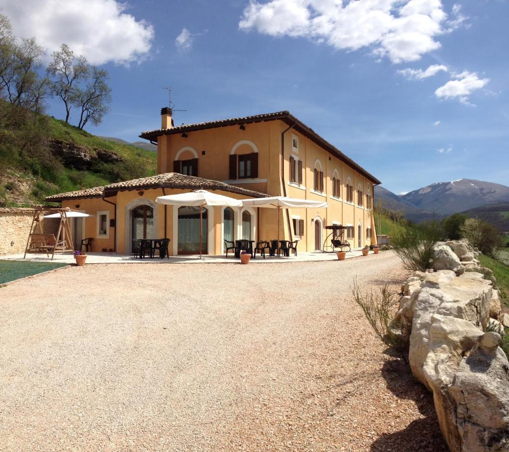 Il Casale San Martino Bed & Breakfast Norcia Dış mekan fotoğraf